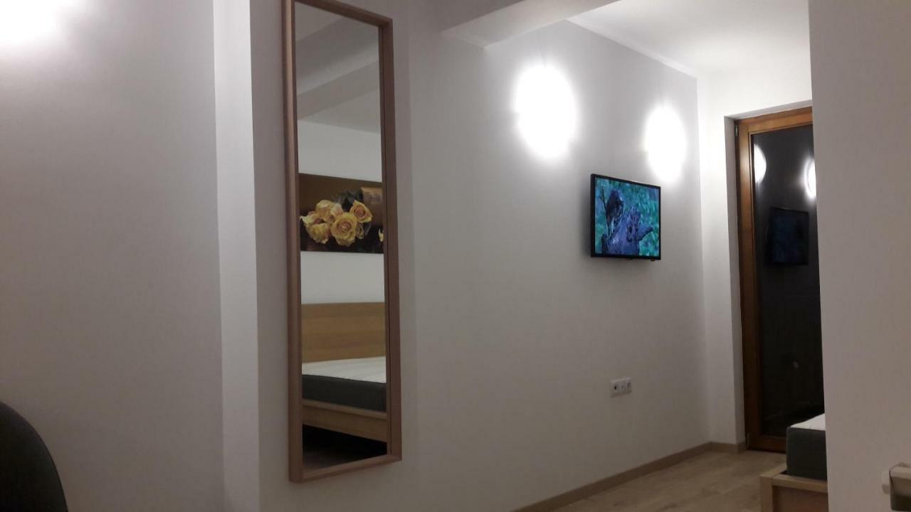 Studio Montana بويانا براسوف المظهر الخارجي الصورة